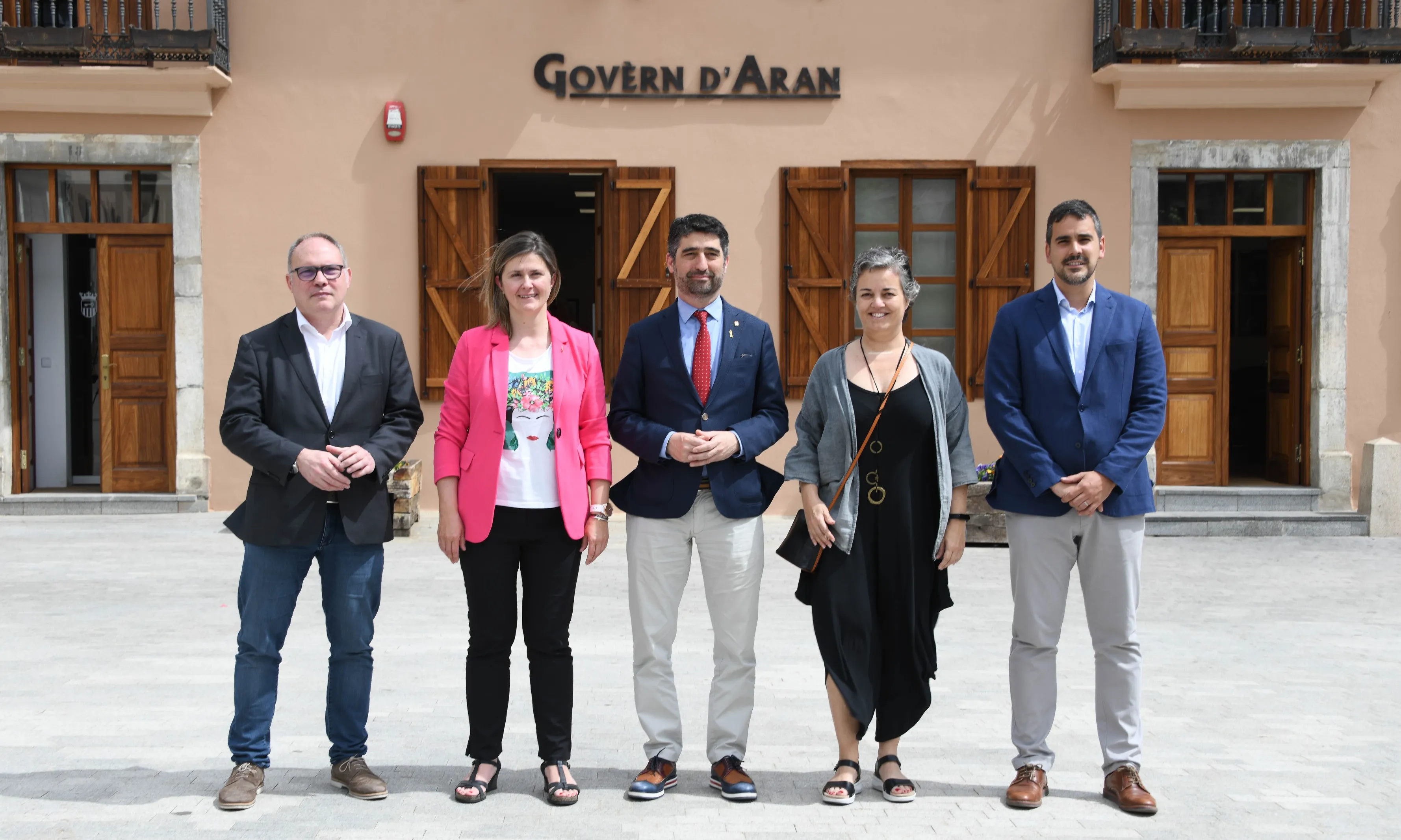 D'esquerra a dreta, representants de MWCapital, Conselh Generau d'Aran, Generalitat, i2CAT i Ajuntament de Vielha.