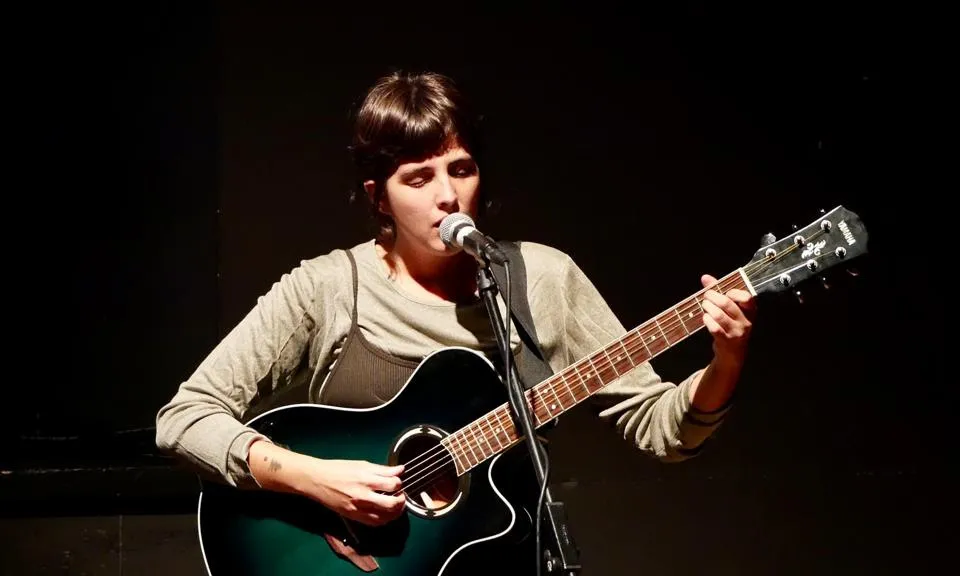 El festival DescoNNecta treballa per la visibilització del talent jove, la presència femenina i l'ús del català en el sector musical.