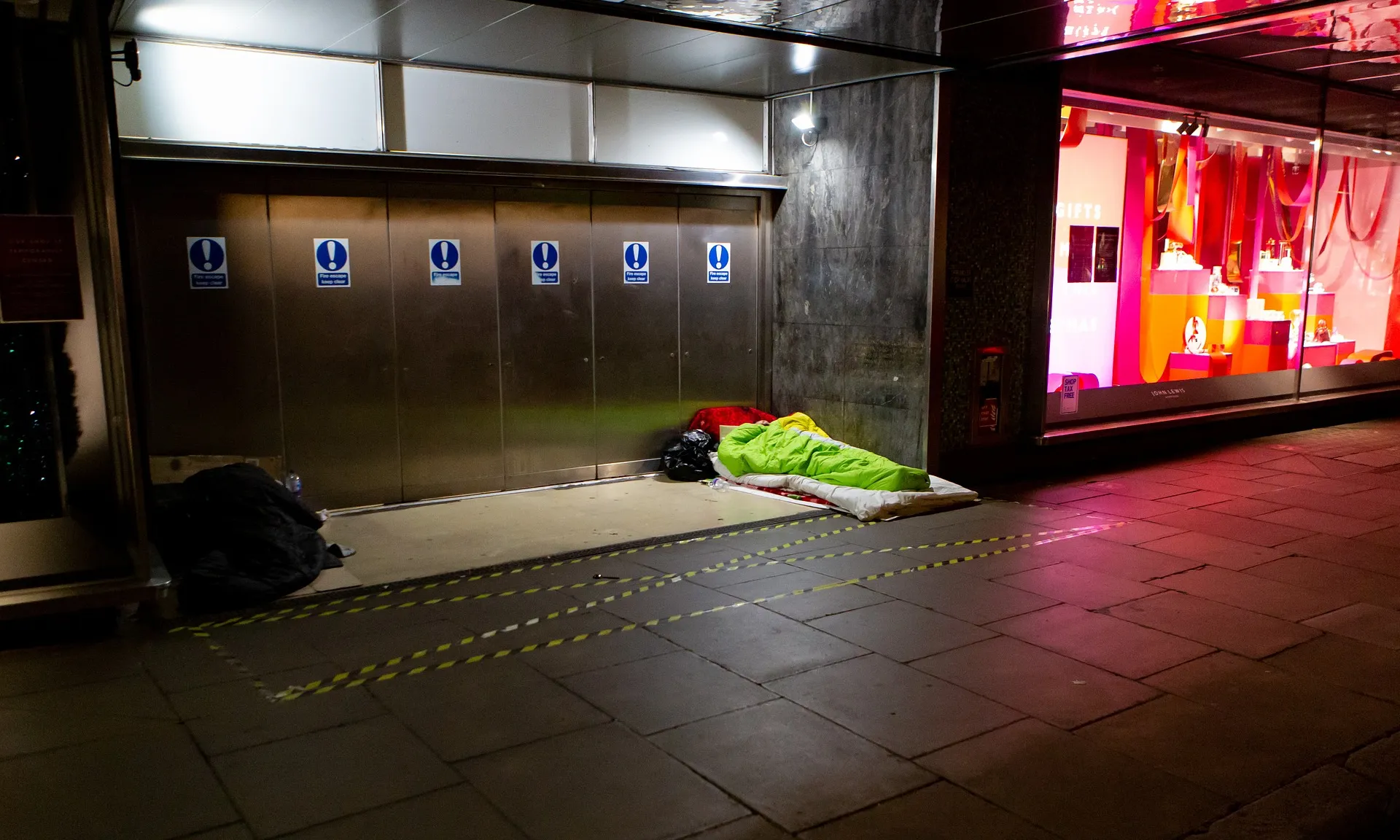 Joves migrants viuen al carrer a Barcelona