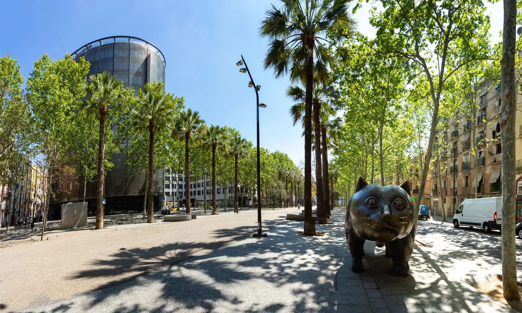 El gat de Botero a la Rambla del Raval de Barcelona. Font: Marc Lozano (CC BY-NC-ND 4.0)