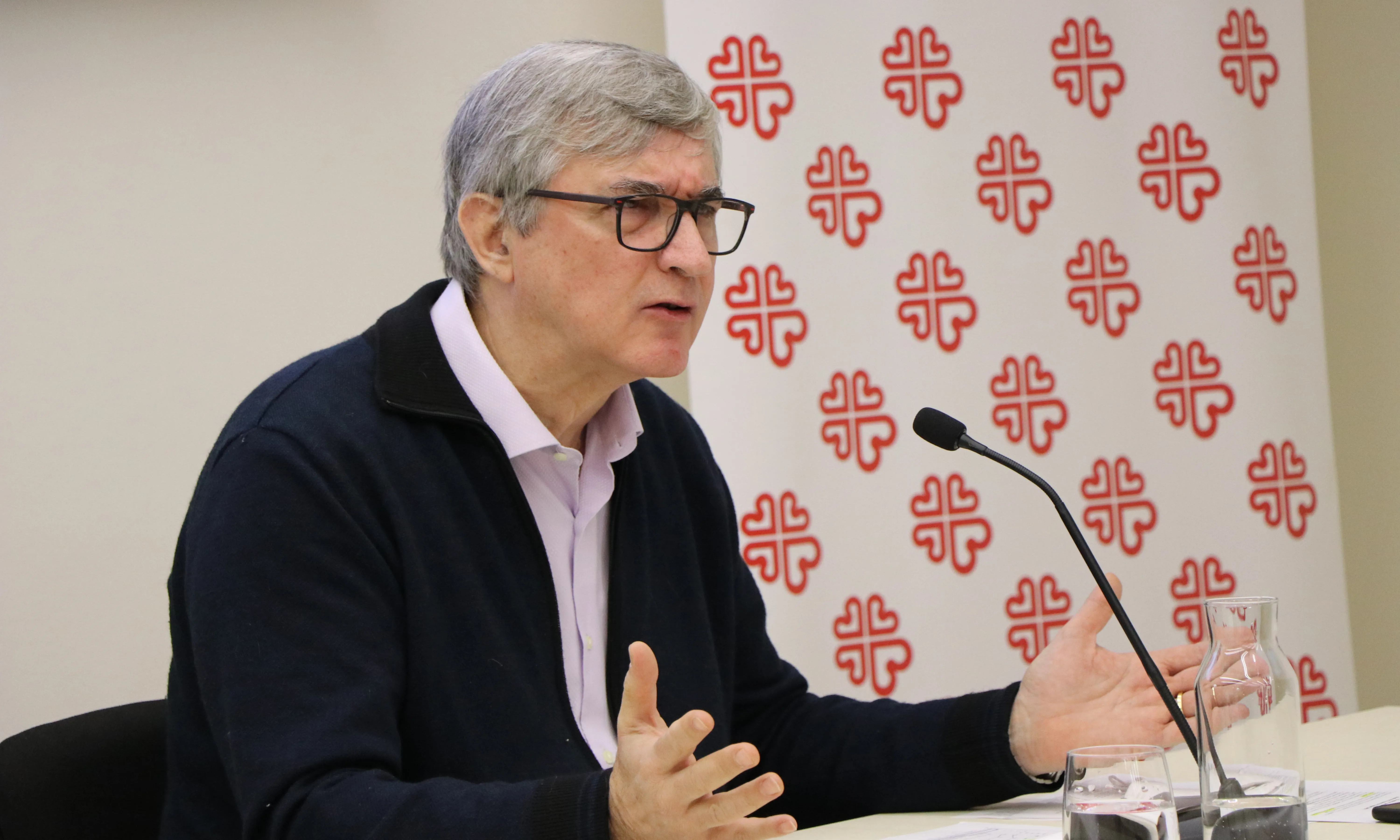 El director de Càrias de Barcelona, Ferran Busquets, en un moment de la roda de premsa del 14 d'octubre.