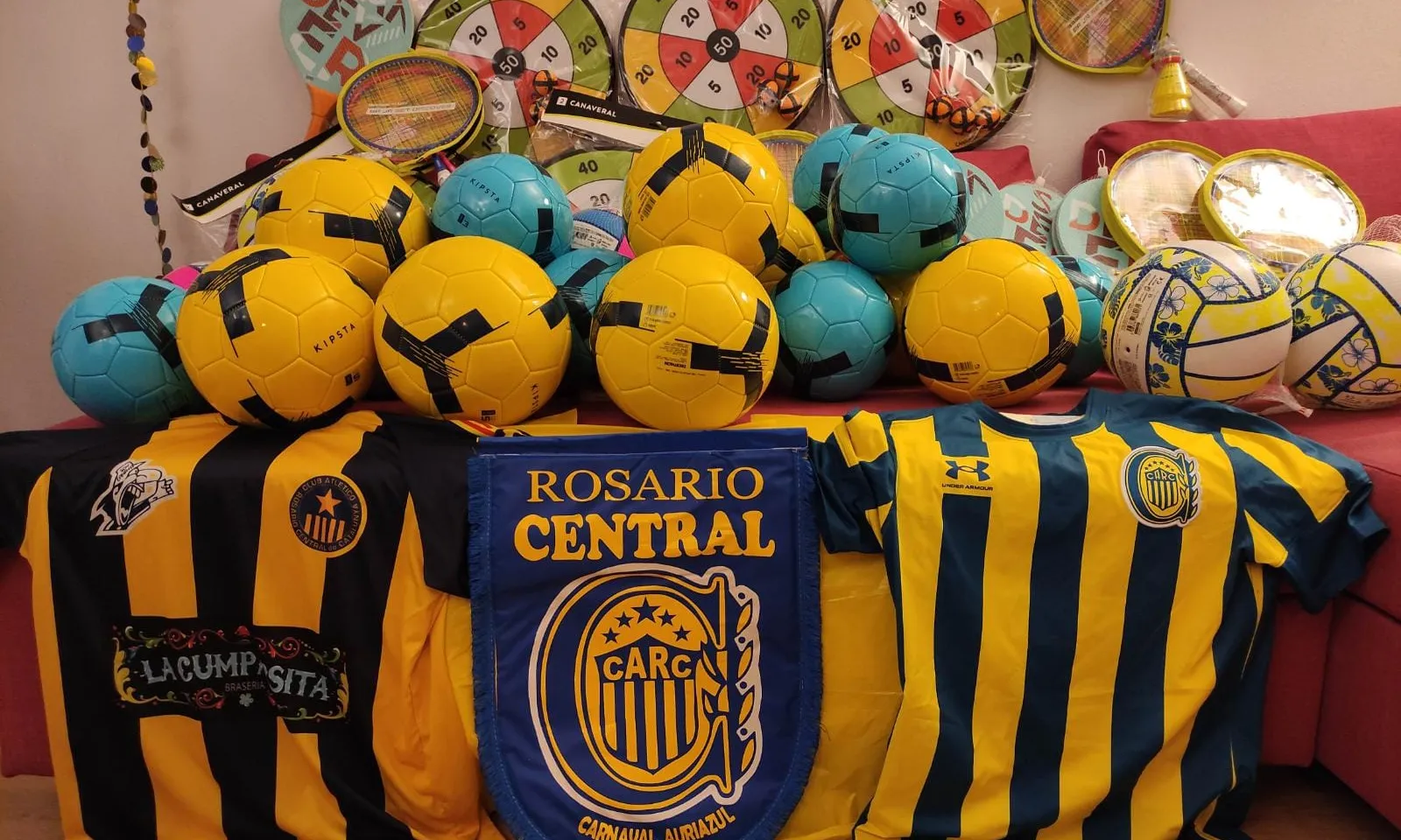 La recollida de joguines del Club Atlètico Rosario Central Catalunya del 2021.