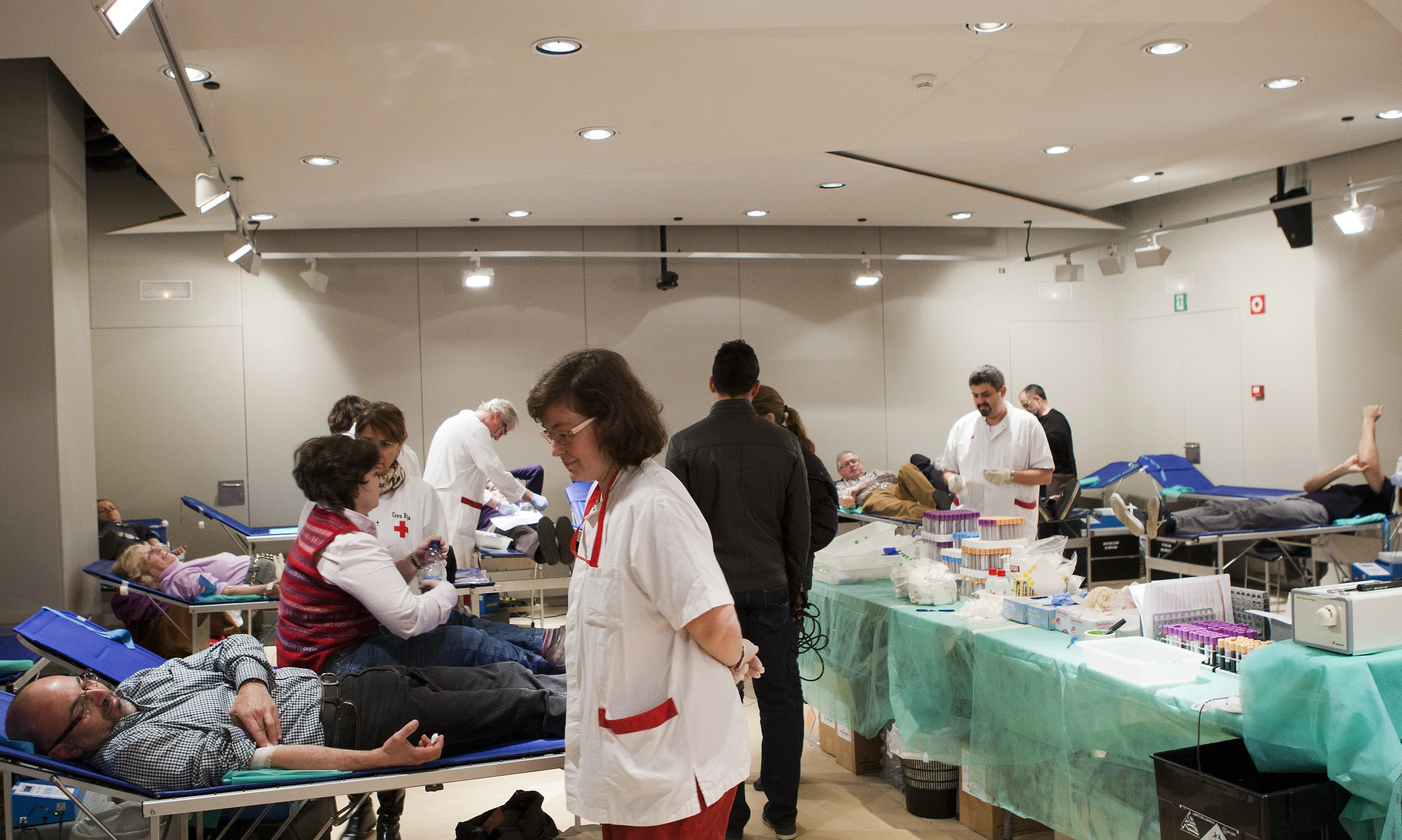 Un moment en un punt habilitat de donació de sang.