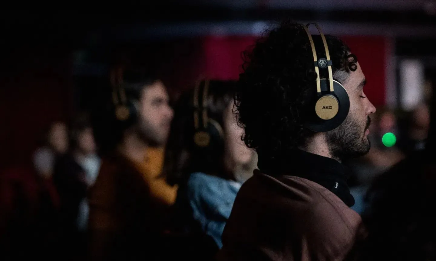 Al festival, fins a dues-centes persones poder gaudir alhora de l'experiència binaural. Font: Festival Real 360º