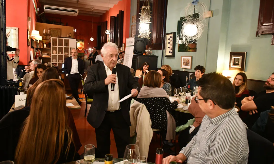 El ‘Sopar Solidari’ és una iniciativa fonamental per finançar les beques i ajuts de Fundesplai. 