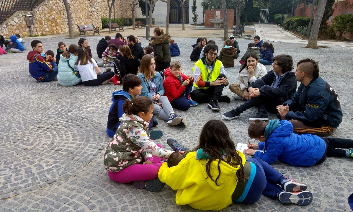 Sessió de treball del LAB de participació infantil i juvenil amb els infants i joves