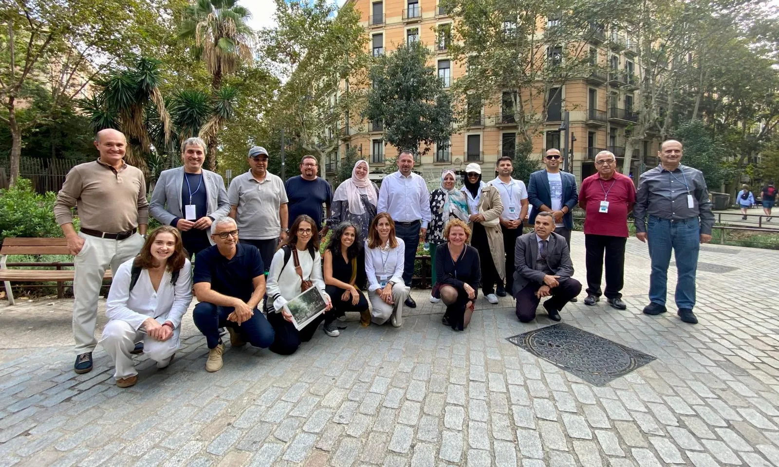 Una visita tècnica dels participants a l'acadèmia al carrer Consell de Cent.