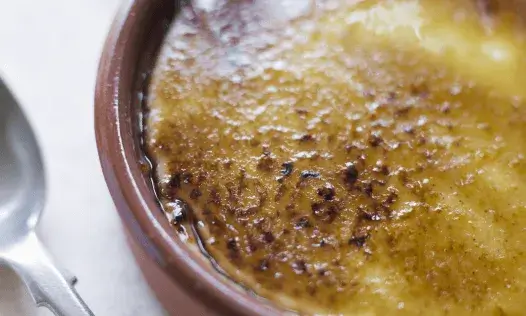 Crema catalana cremada.