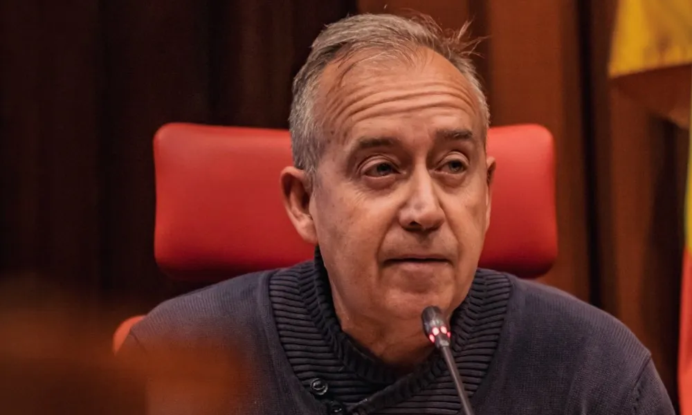 El Raül Valls és tècnic del Centre d'Investigació Alba Sud.