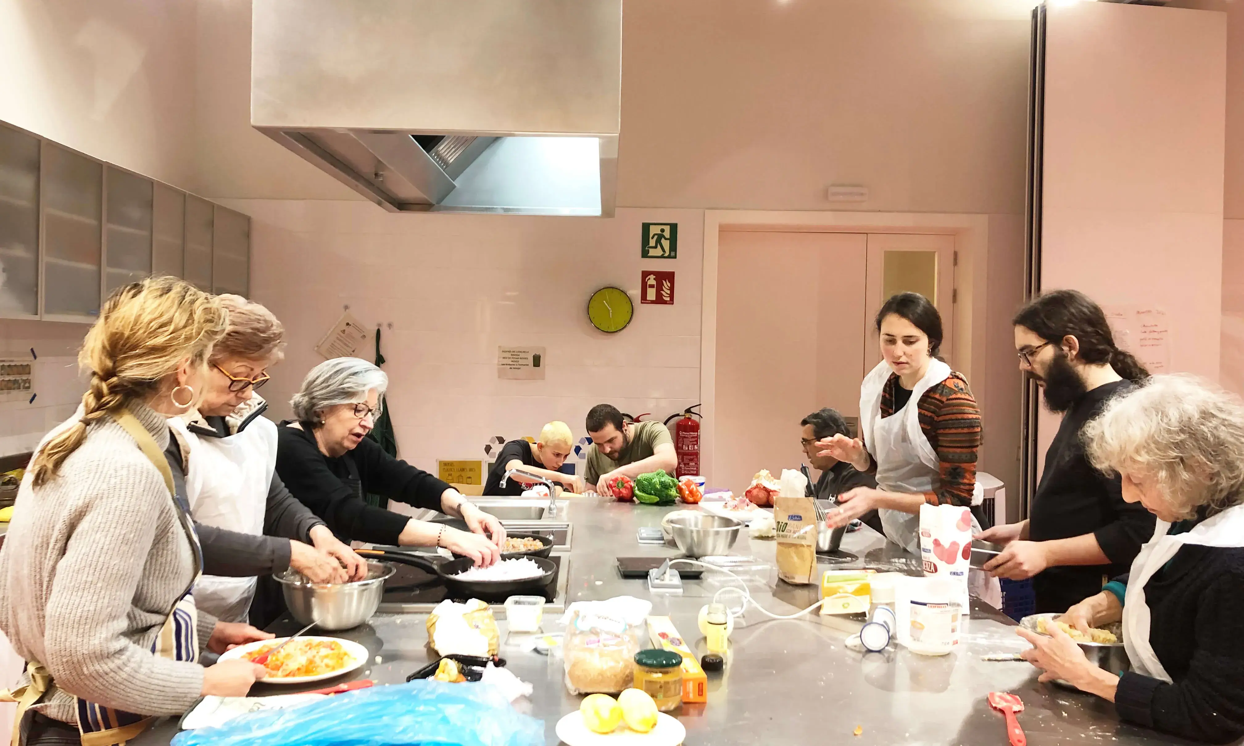 cuina comunitària Sant Antoni Calàbria 66