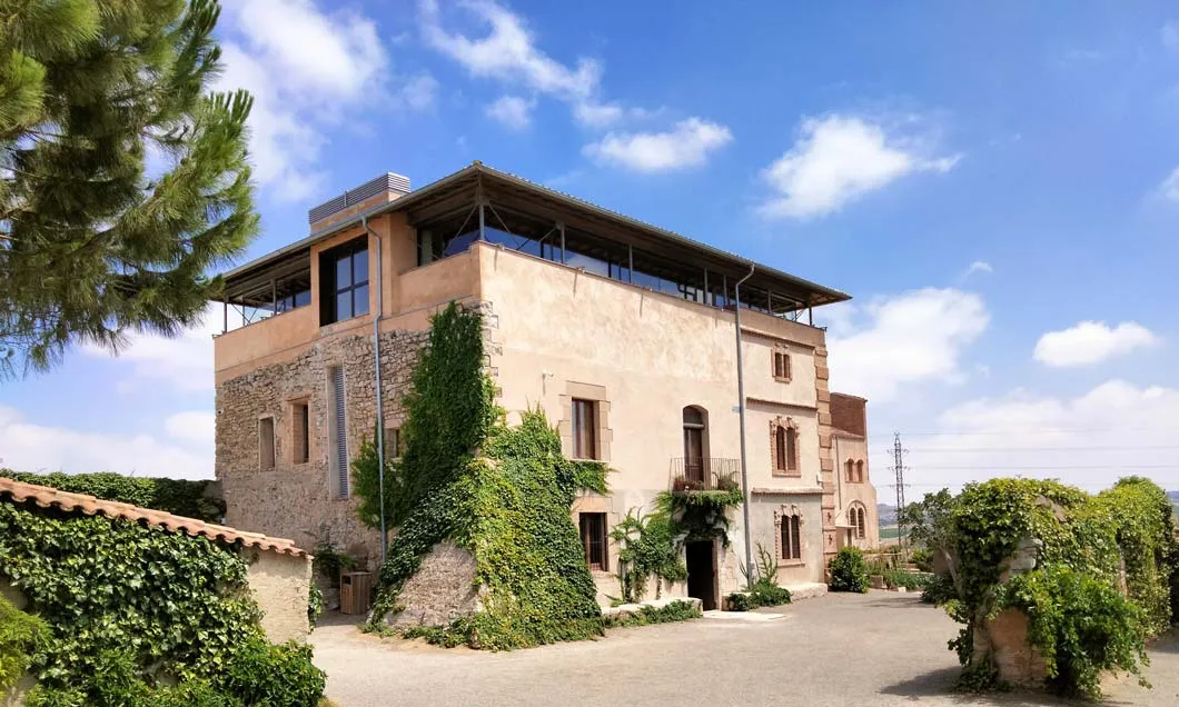Vista exterior del Mas de Colom-Casa Borges, a Tàrrega