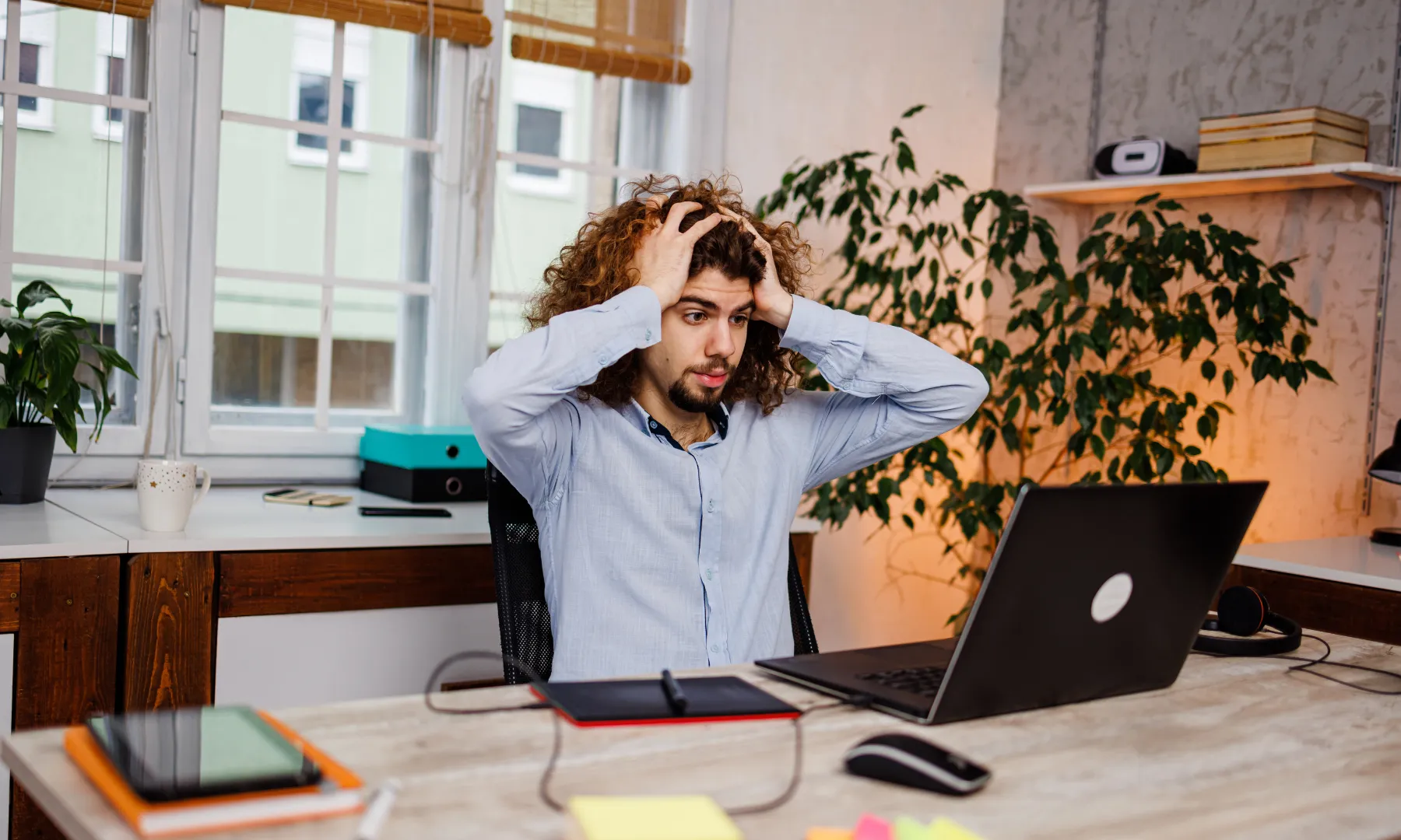 Els bancs poden bloquejar temporalment un compte si no es lliura la documentació requerida dins del termini establert.