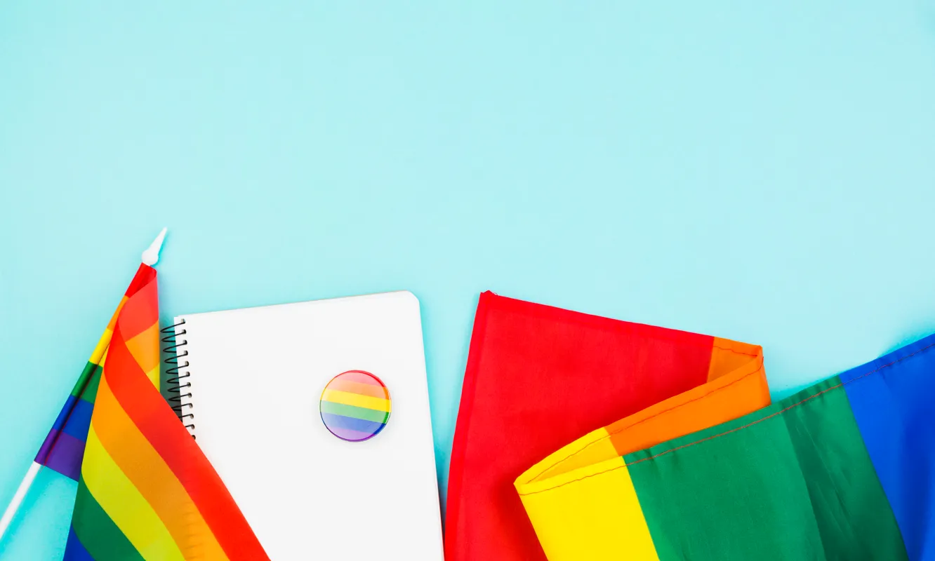 Un recull de propostes per llegir amb petites i joves a casa o a les aules i treballar una educació inclusiva amb perspectiva LGBTIQ+.