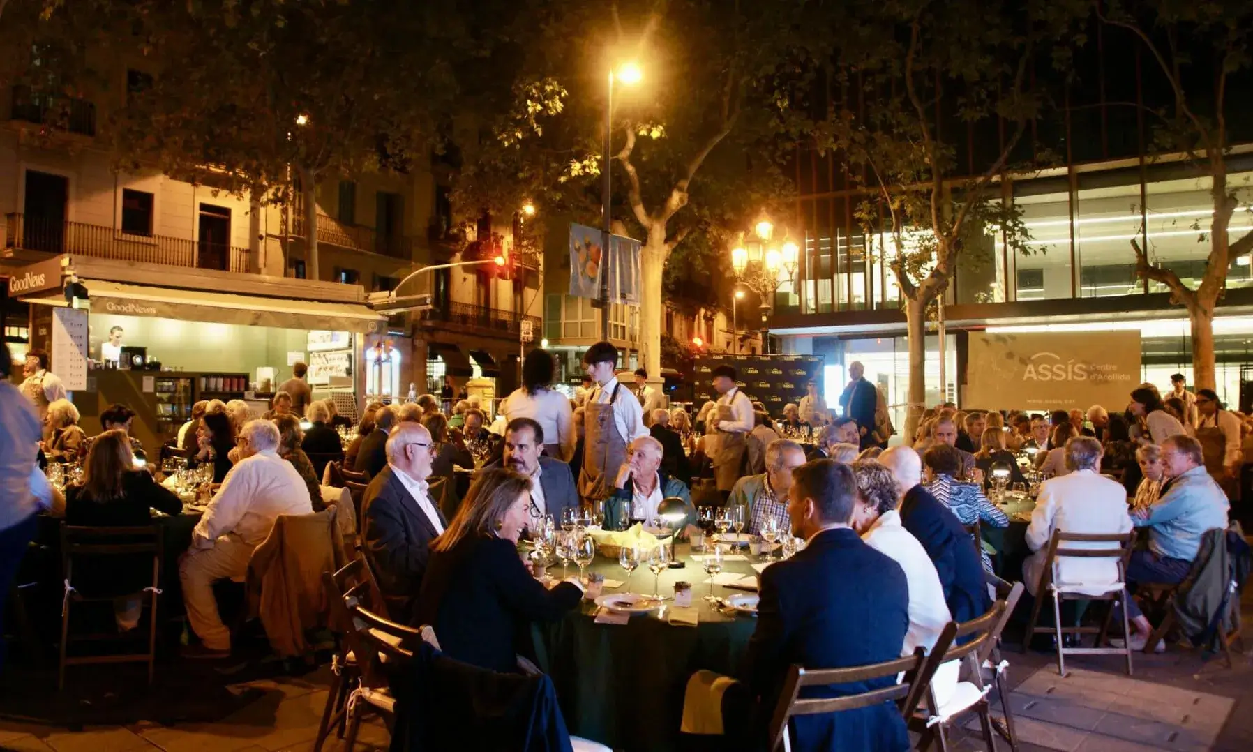 Assistents al Sopar Solidari d'Assís