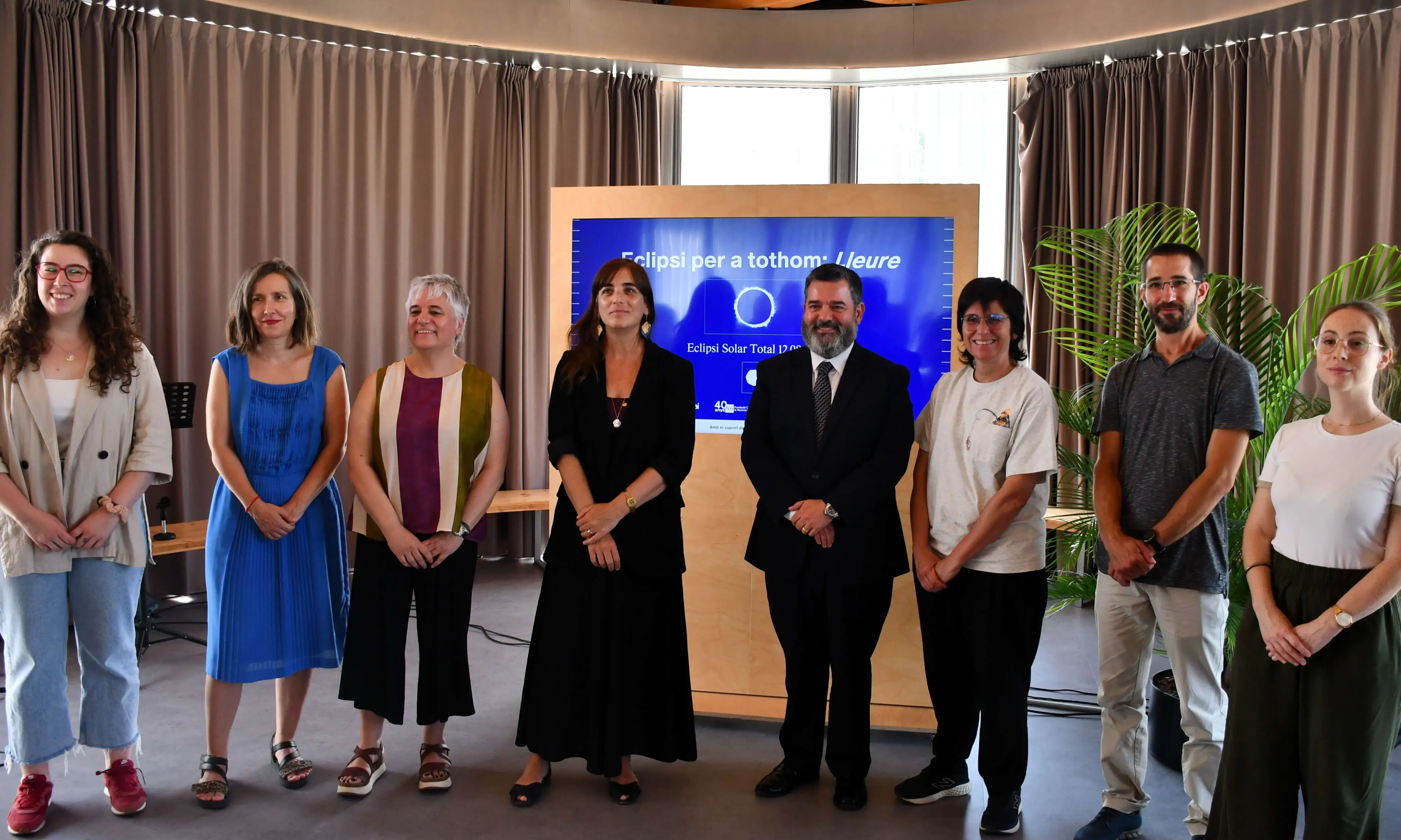 Representants de Fundesplai, la Generalitat, la FCRI i l’Observatori del Montsec durant la presentació del programa ‘Eclipsi per a tothom: Lleure’.