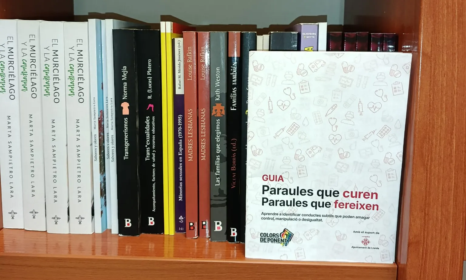 Una guia per identificar les microviolències i promoure relacions més conscients i cuidades. Font: Colors de Ponent
