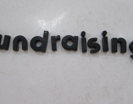 lletres paraula fundraising_HowardLake_Flickr