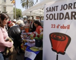 Sant Jordi Solidari a Sant Boi. Font: www.barrejant.cat Font: 
