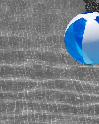 Pilota en una piscina_pasotraspaso_Flickr Pilota en una piscina_pasotraspaso_Flickr
