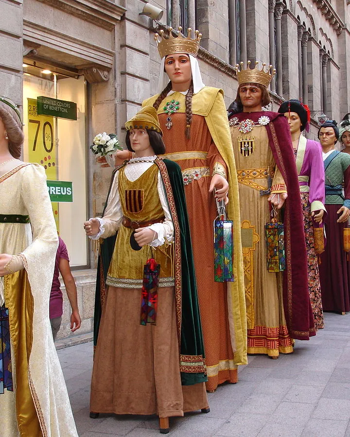Gegants  fent cua. Font: Felip Vilardell