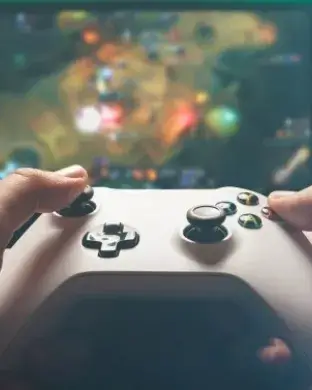 L'acte és impulsat per l'Equip Alastrué i l'Associació Psicologia i Pedagogia per a la Salut Font: Canva.