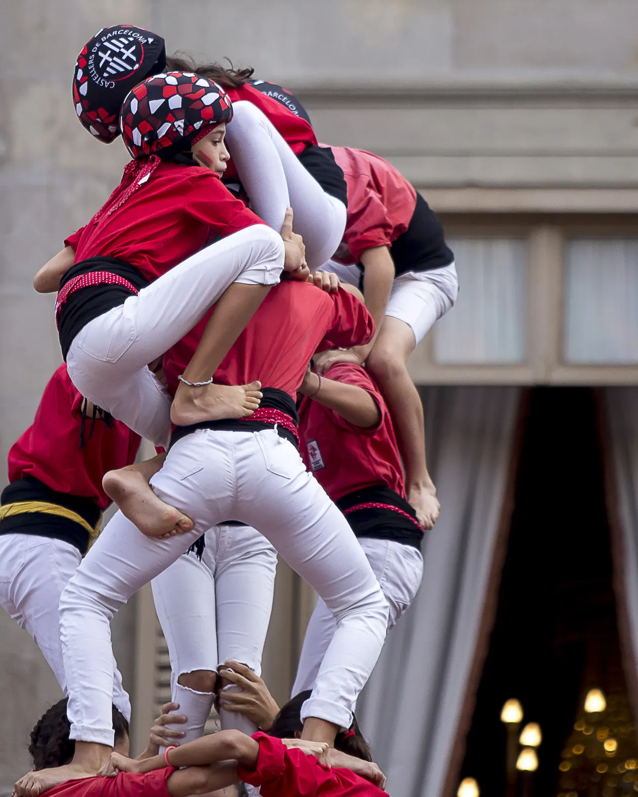 Els valors castellers van molt més enllà del món casteller. Font: BCN Cultura Popular.
