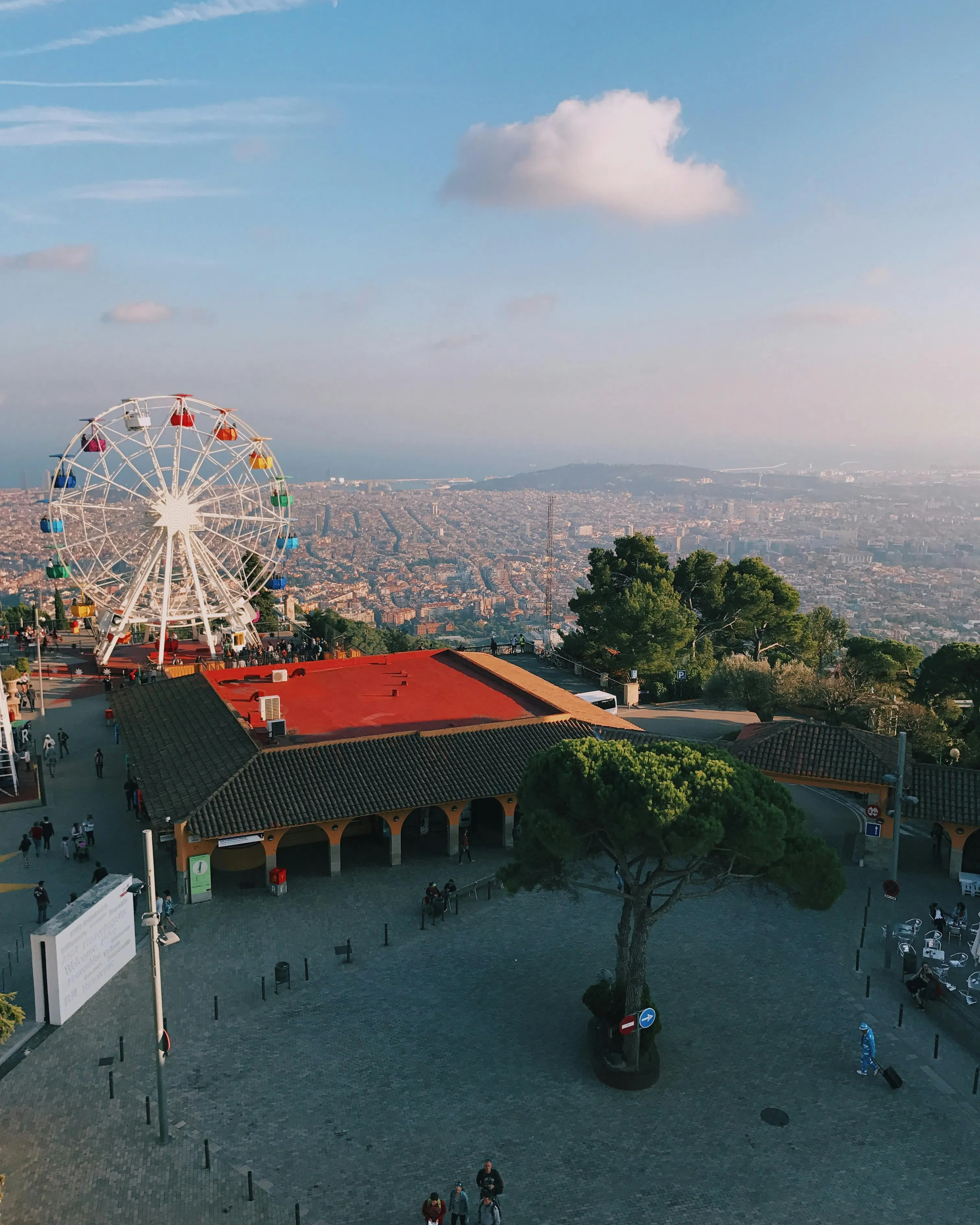 Parc d'atracción s del Tibidabo. Font: Pexels - Oleg Prachuk