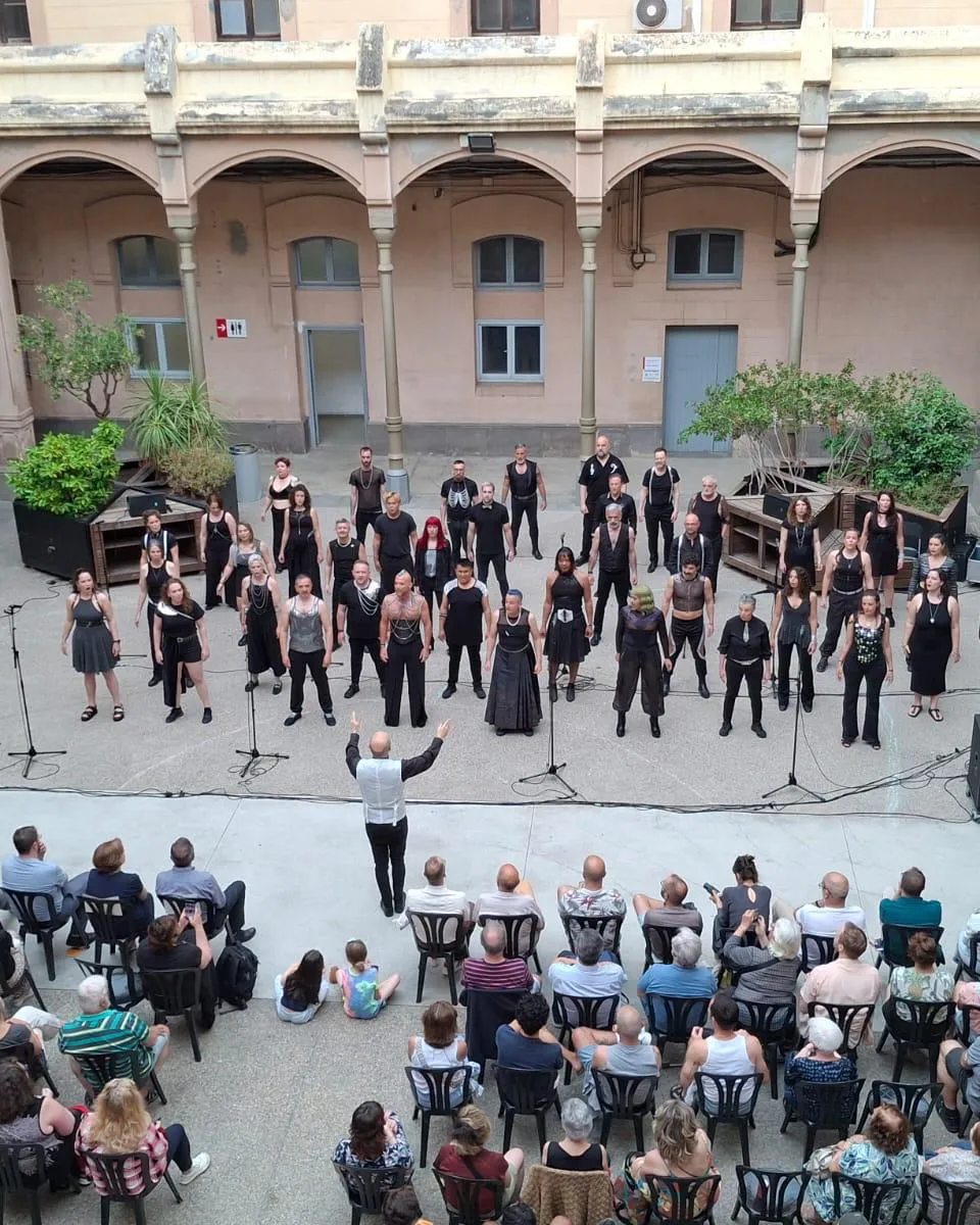 La coral prepara actualment el seu concert de final de curs, que tindrà lloc el 4 de juliol. Font: Barcelona Rainbow Singers