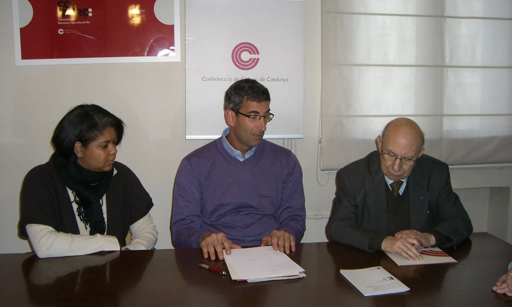 Signatura del conveni entre el CCC i Fedelatina.