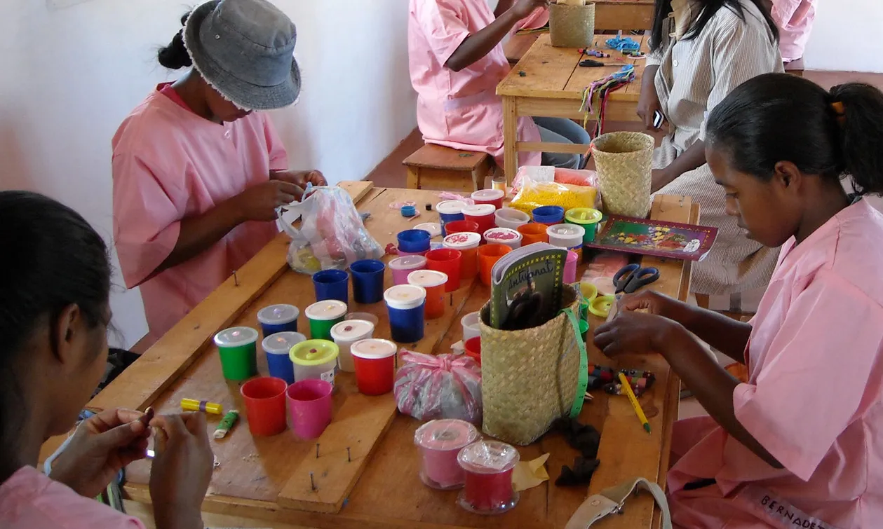 Cooperativa agrícola i artesana de dones a Madagascar