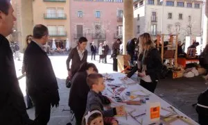 Oncovallès tindrà com cada any parades oferint “Roses per la Vida”