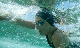 Fotografia d'una nedadora als Jocs Special Olympics