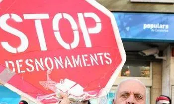 Imatge d'una manifestació contra els desnonaments. Font: ara.cat