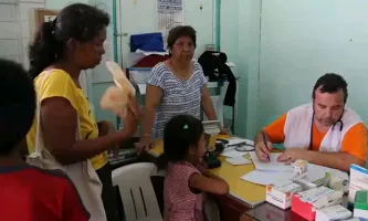 Metges Sense Fronteres a Filipines (Font: MSF)