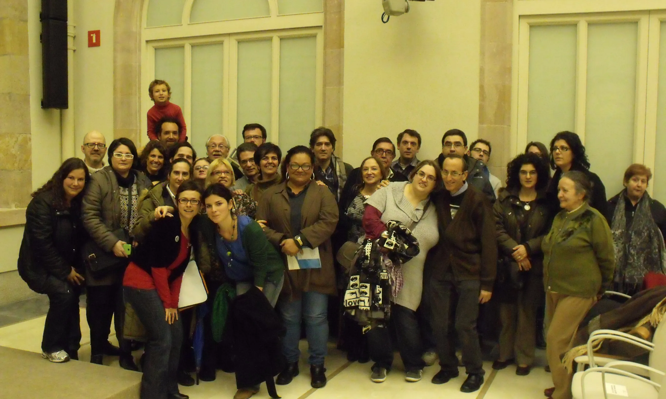 L'equip de Ràdio Nikosia recull el Premi Mitjans de Comunicació