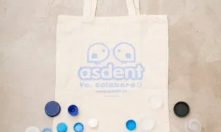 Bossa solidària i taps per ASDENT
