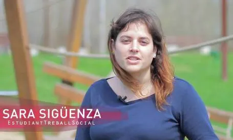 Sara Sigüenza, estudiant de Treball Social i resident a un pis solidari