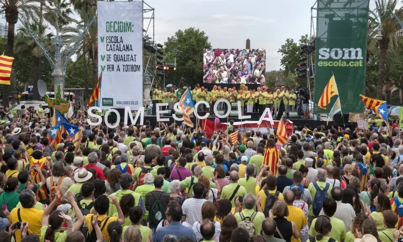 Mobilització organitzada per Somescola el 14 de juny de 2014.