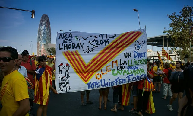 Cartell de la campanya Ara és l'Hora a la Via 2014