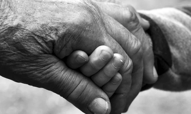 El lligam entre l'avi i el voluntari és per tota la vida.