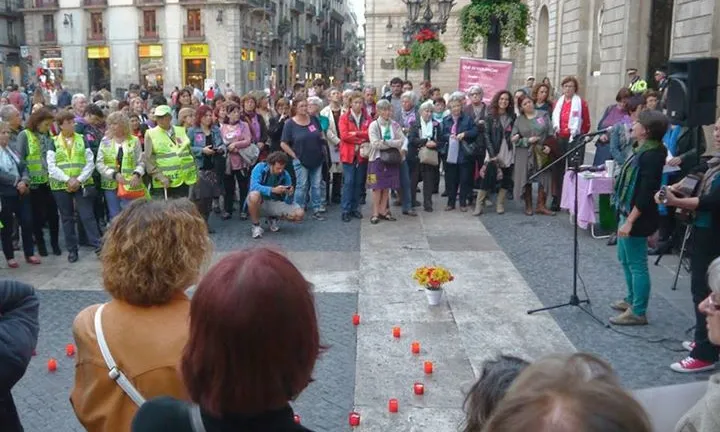 Concentració a Plaça Sant Jaume, convocada per la Plataforma