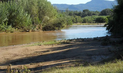 El riu LLobregat al seu pas per Abrera (imatge:flickr/victoria262)