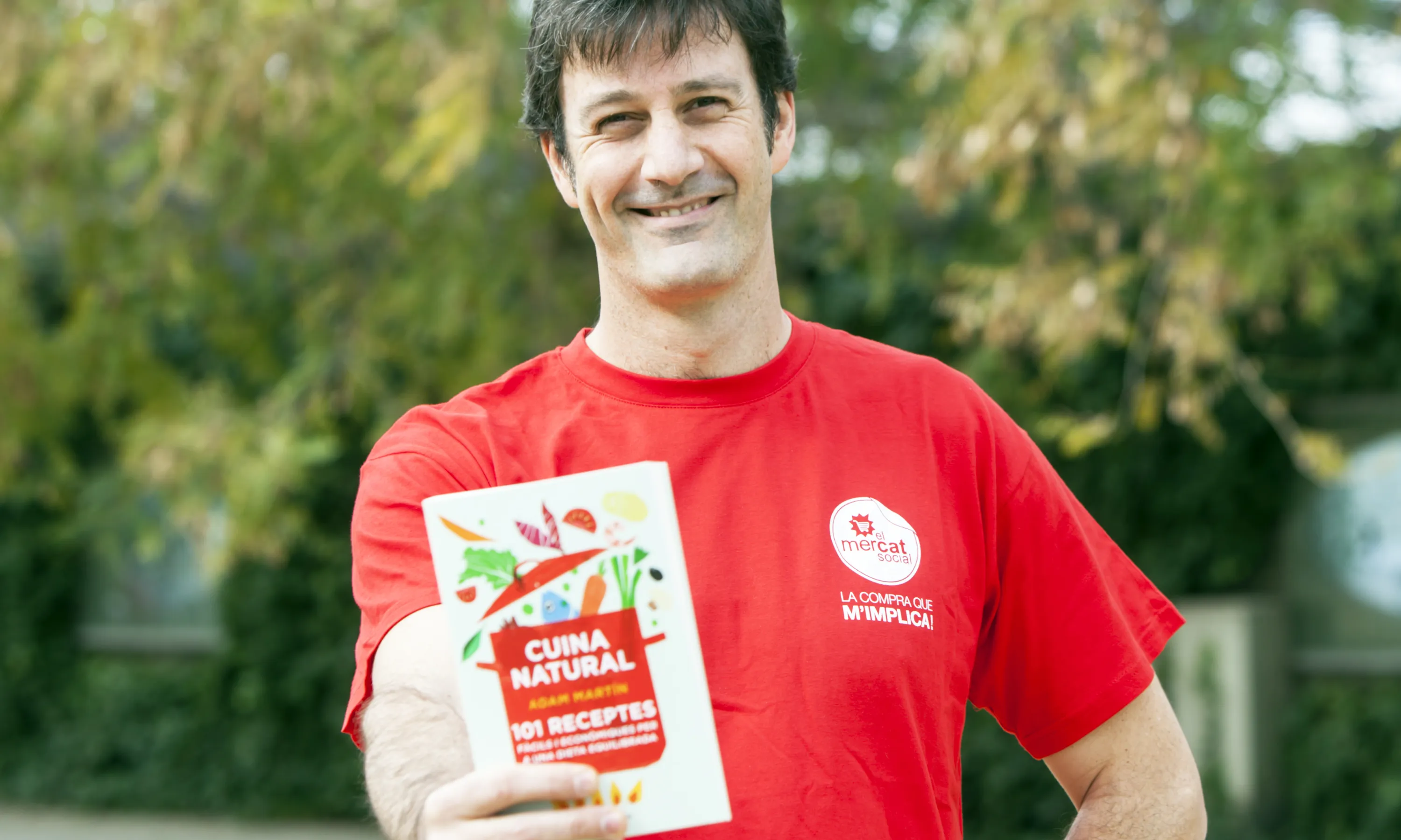 Participa a la promoció del Facebook d'El Mercat Social i guanya un llibre de cuina natural