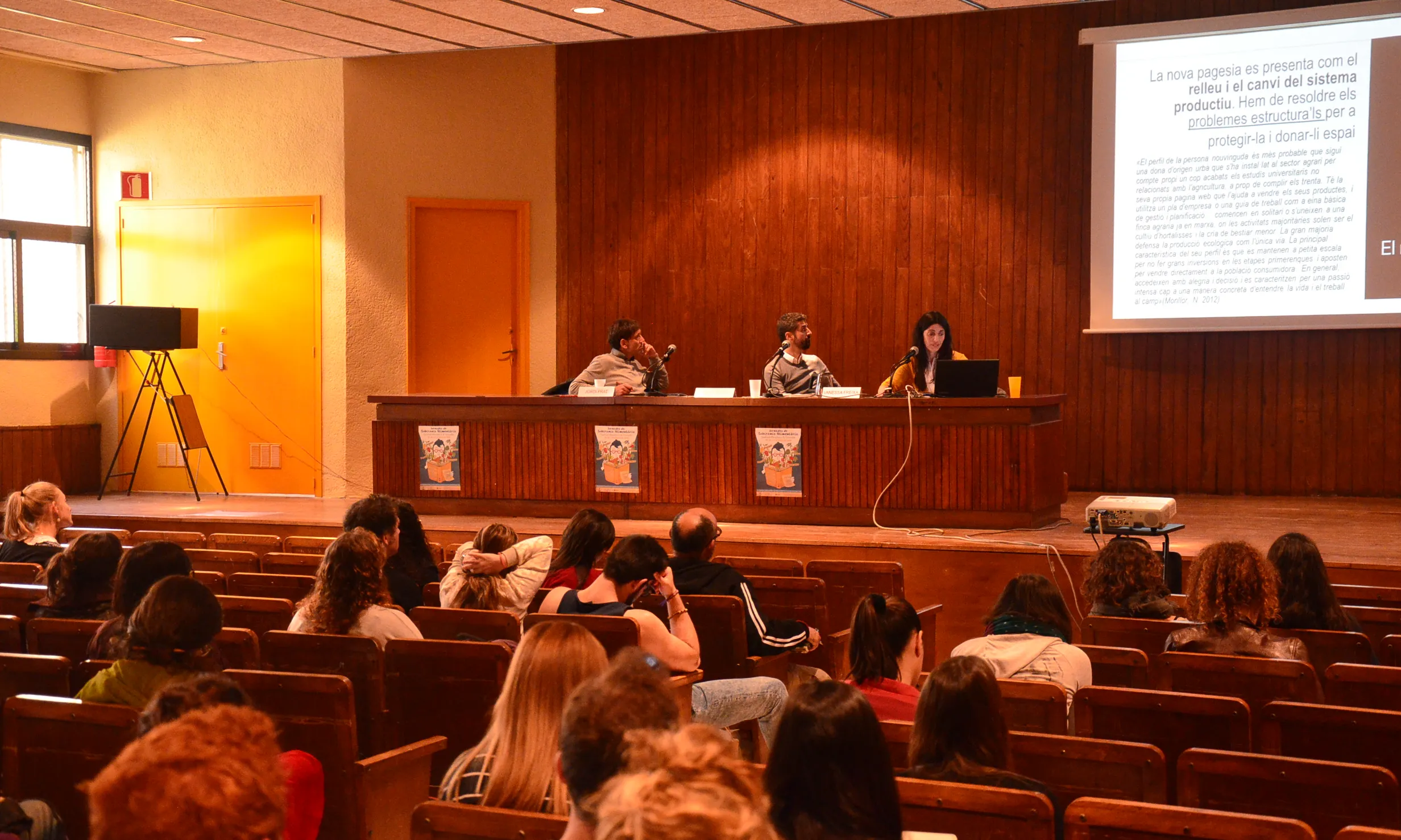 Sessió d'obertura de les Jornades de Sobirania Alimentària (Font: Ariadna Duran - FAS)