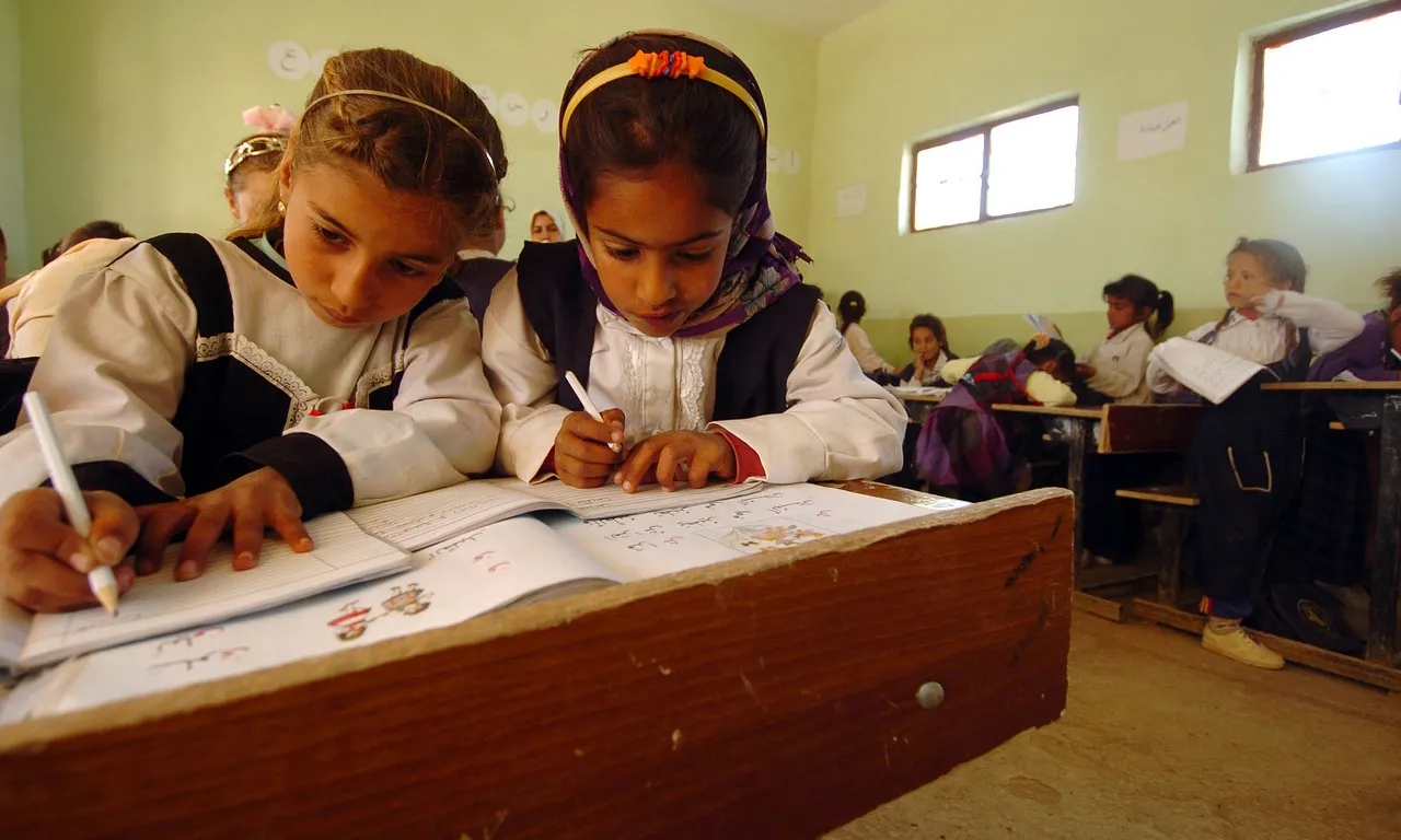 Nenes iraquianes a l'escola