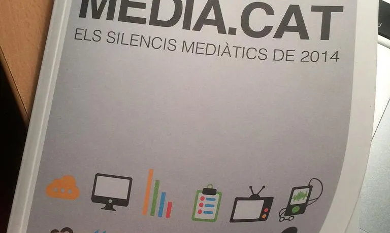 L'Anuari Mèdia.cat recull els silencis mediàtics del 2014. Foto: Clara Soteras (Twitter)