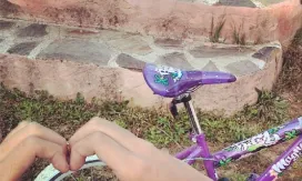 Mans que promouen la mobilitat sostenible (imatge:instagram/xvac)