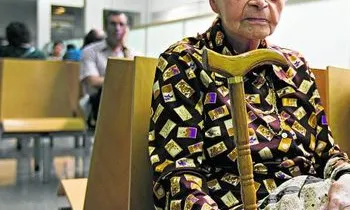 Es signa el protocol d'actuació per posar en marxa el torn d'ofici específic per a la gent gran (Font: Ara.cat)