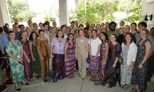 Voluntariat a països en desenvolupament Font: wikimedia.org