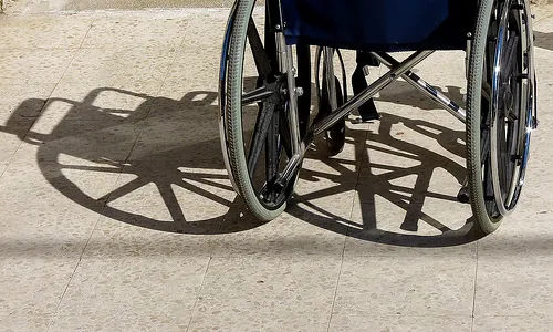 El 81% de les persones amb discapacitat té dificultats per sortir de casa